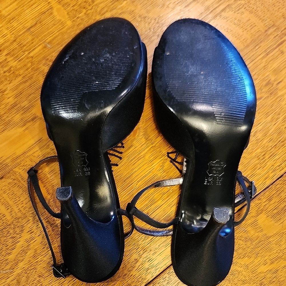 The Touch of Nina Black Beaded Heels. - Picture 6 of 9